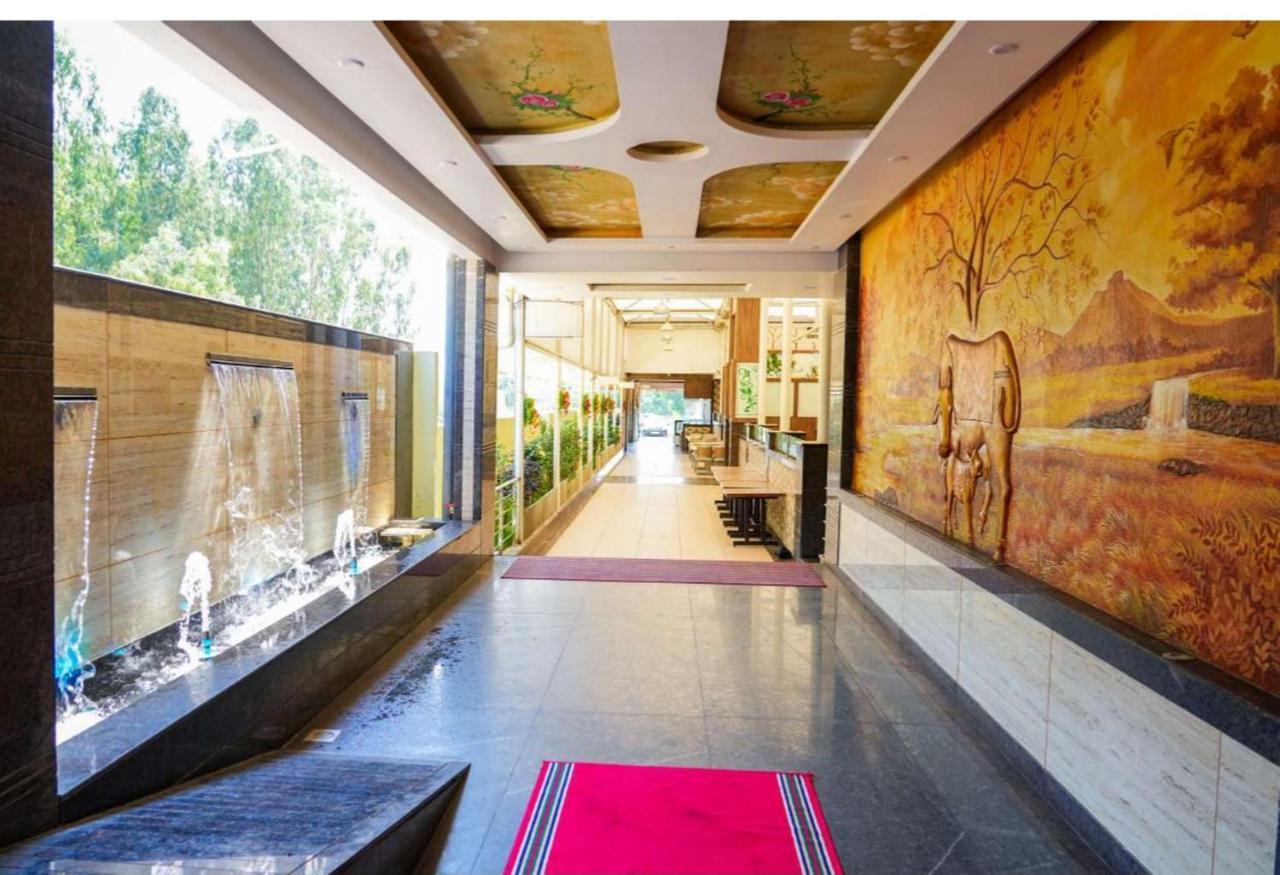 Sri Krishna Inn - Kempegowda Airport Bangalore Devanahalli Zewnętrze zdjęcie