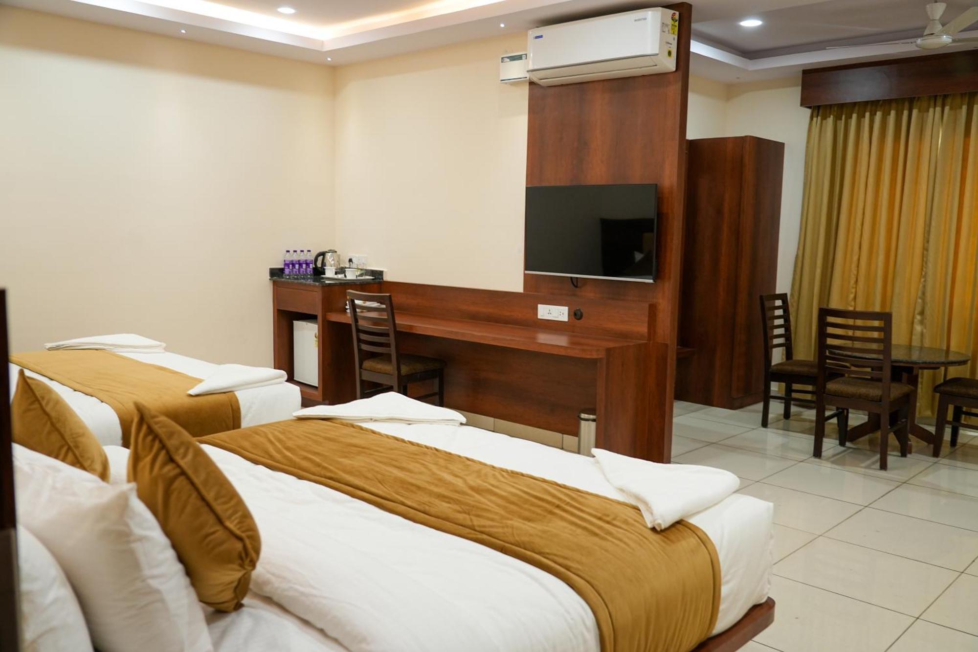 Sri Krishna Inn - Kempegowda Airport Bangalore Devanahalli Zewnętrze zdjęcie