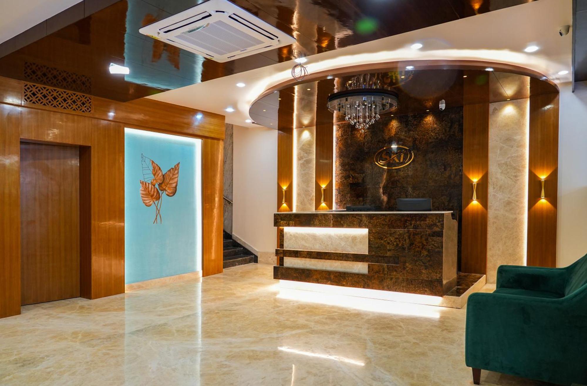 Sri Krishna Inn - Kempegowda Airport Bangalore Devanahalli Zewnętrze zdjęcie