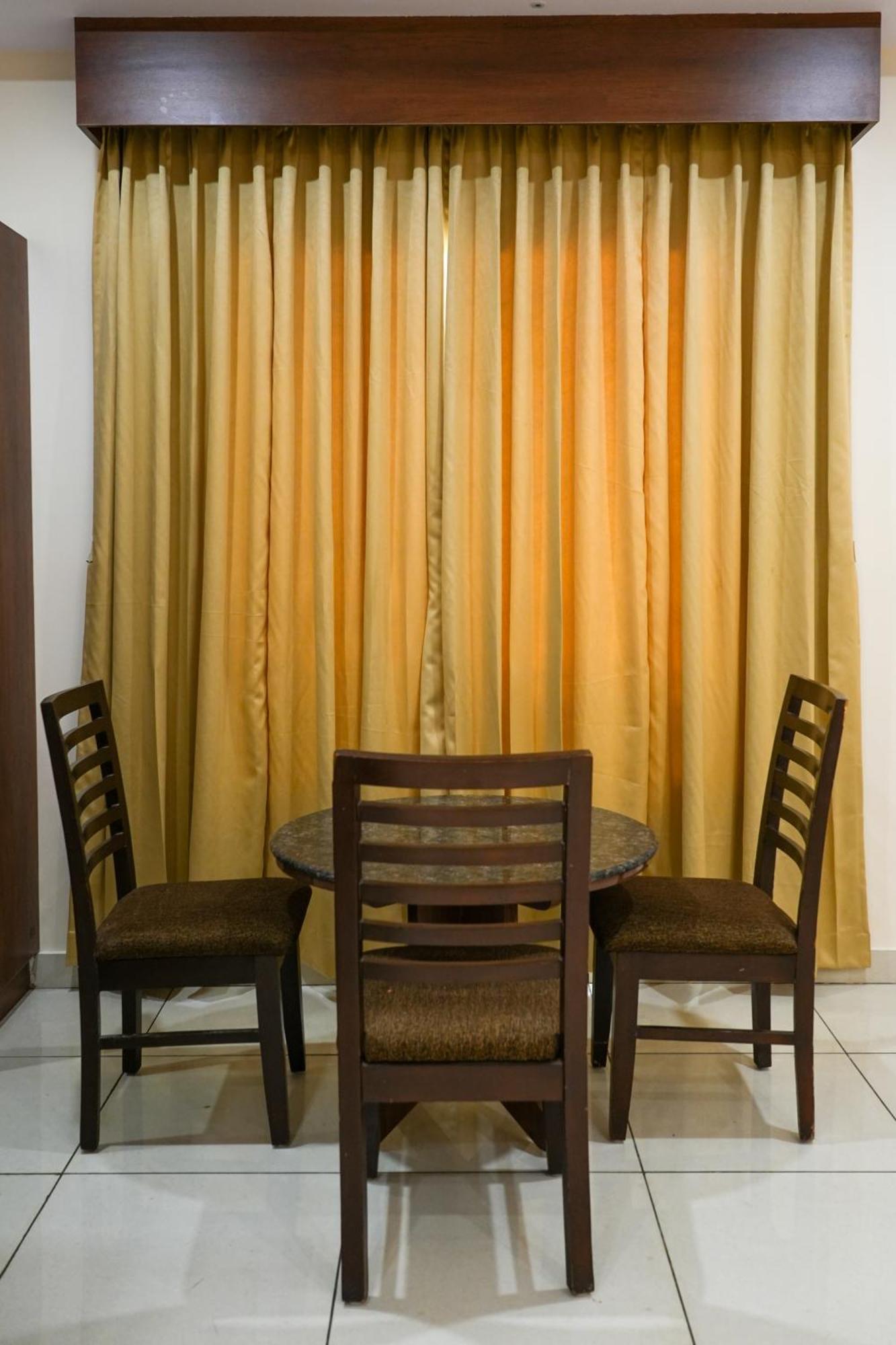 Sri Krishna Inn - Kempegowda Airport Bangalore Devanahalli Zewnętrze zdjęcie