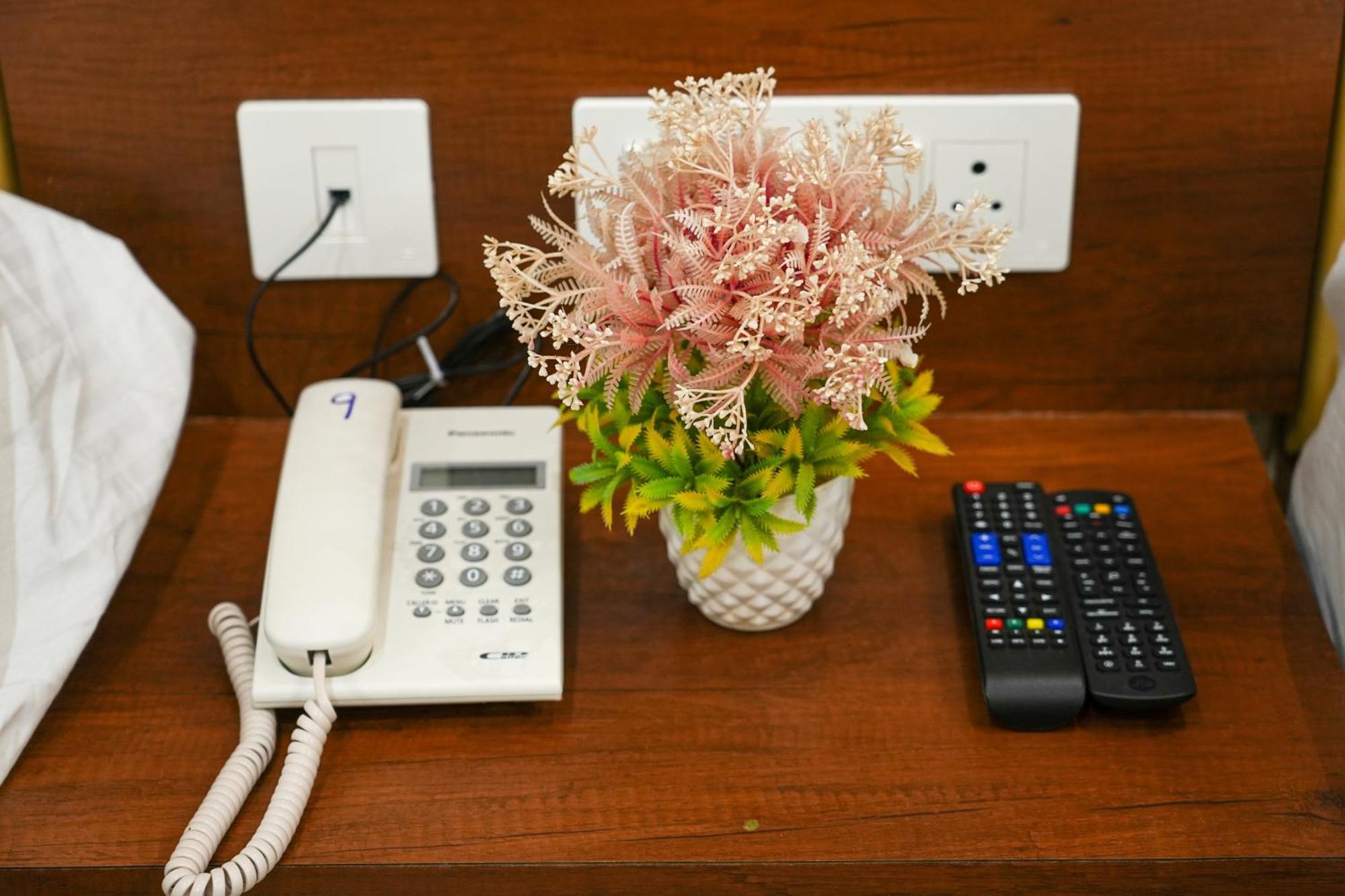 Sri Krishna Inn - Kempegowda Airport Bangalore Devanahalli Zewnętrze zdjęcie